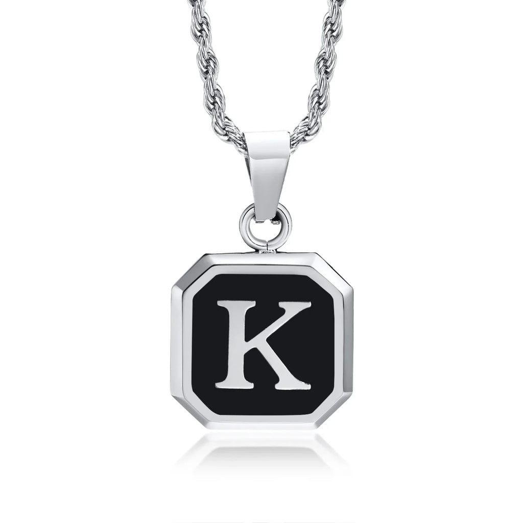 Collier homme avec pendentif hexagonale initiale k