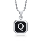 Collier homme avec pendentif hexagonale initiale q