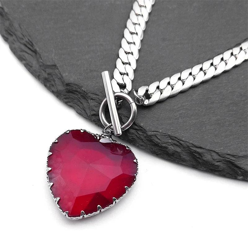 Choker Necklace with Heart Pendant 3