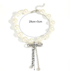 Collier ras de cou avec pendentif noeud papillon en strass