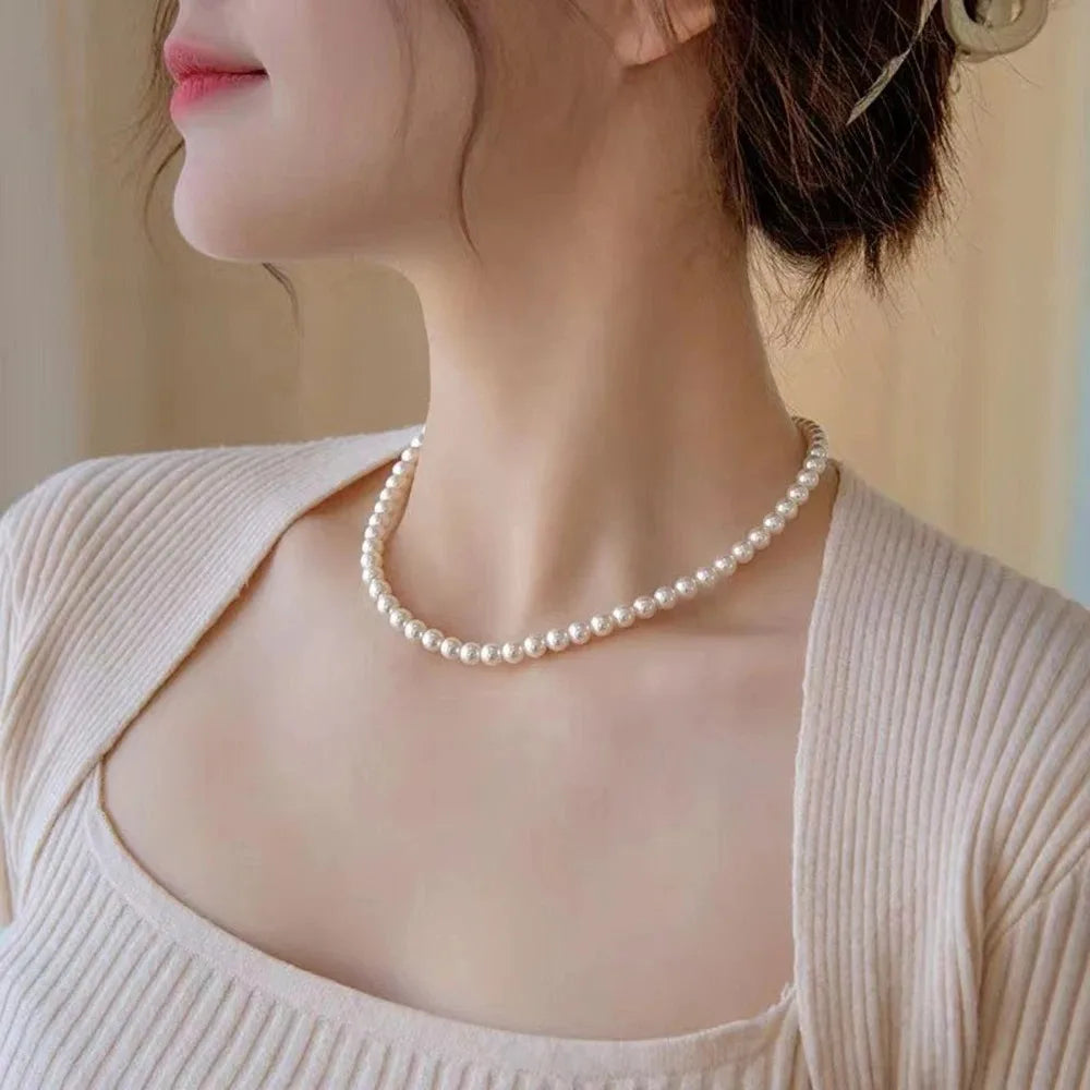 Choker Necklace with Pearls