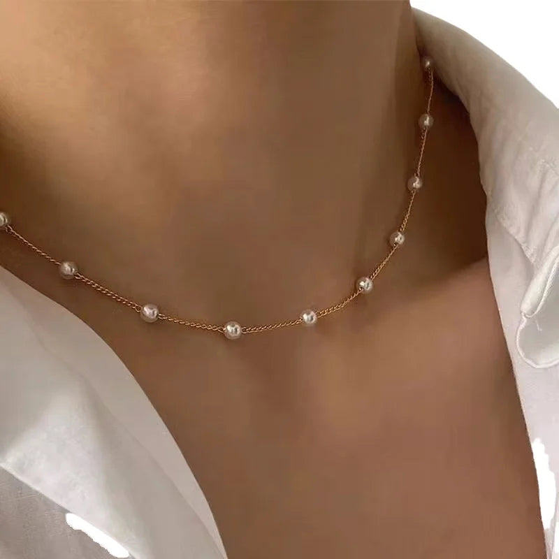Women's Choker Necklace with Gold Pearls