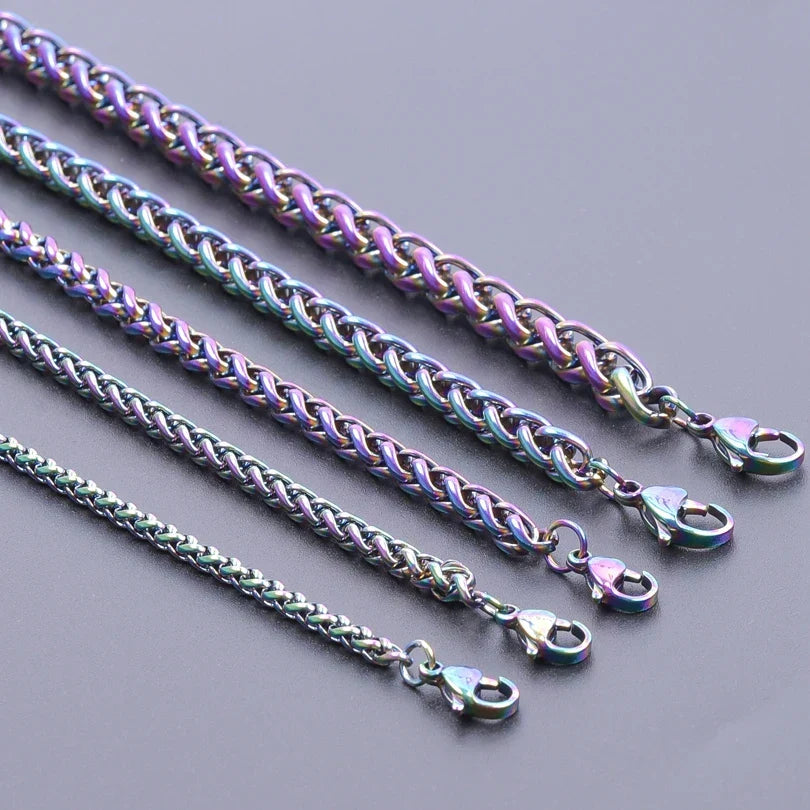 Collier Torsadé avec pendentif arc-en-ciel