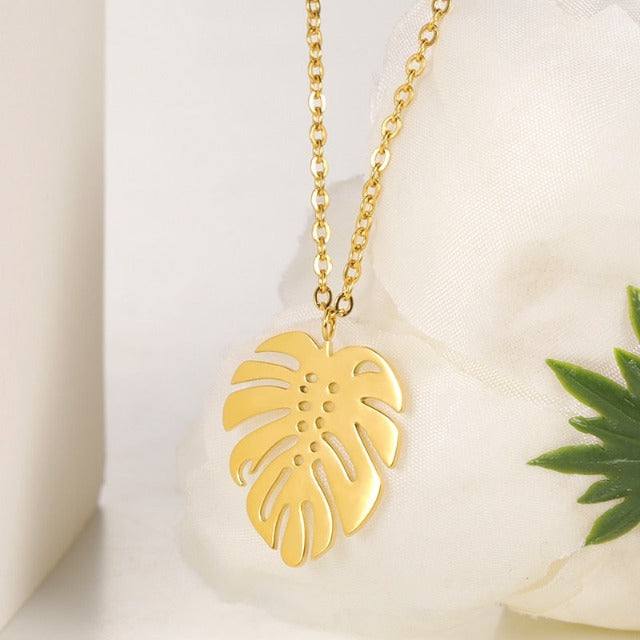Tropical Palm Leaf Necklace gold