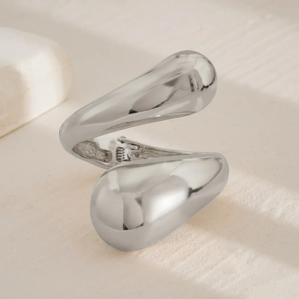 Large Water Drop Curb Chain Bracelet silver