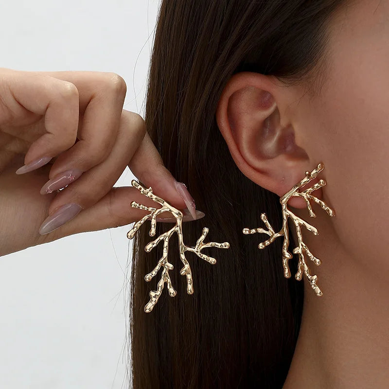 Grandes boucles d'oreilles corail pour femme or