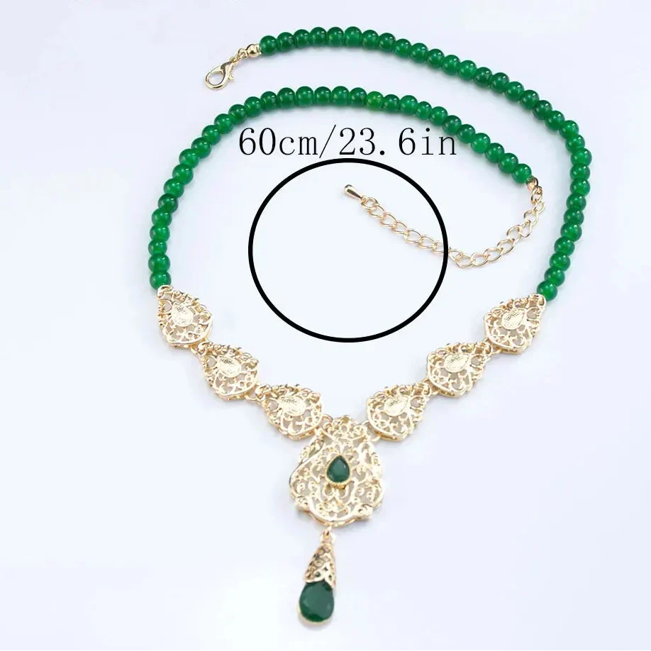 Collier long avec pendentif traditionnel mariage arabe