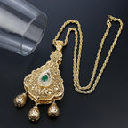 Collier long avec pendentif traditionnel mariage fête arabe vert