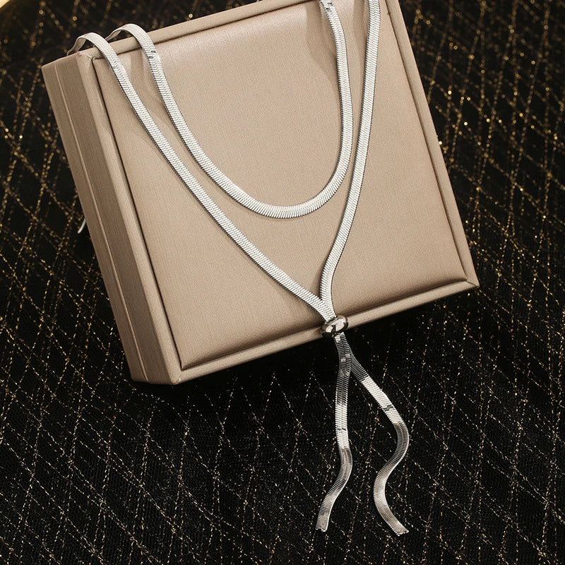 Long Necklace for Women's Neckline
