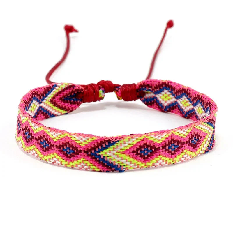 Lot de 8 Bracelets Brésiliens à Motifs Géométriques