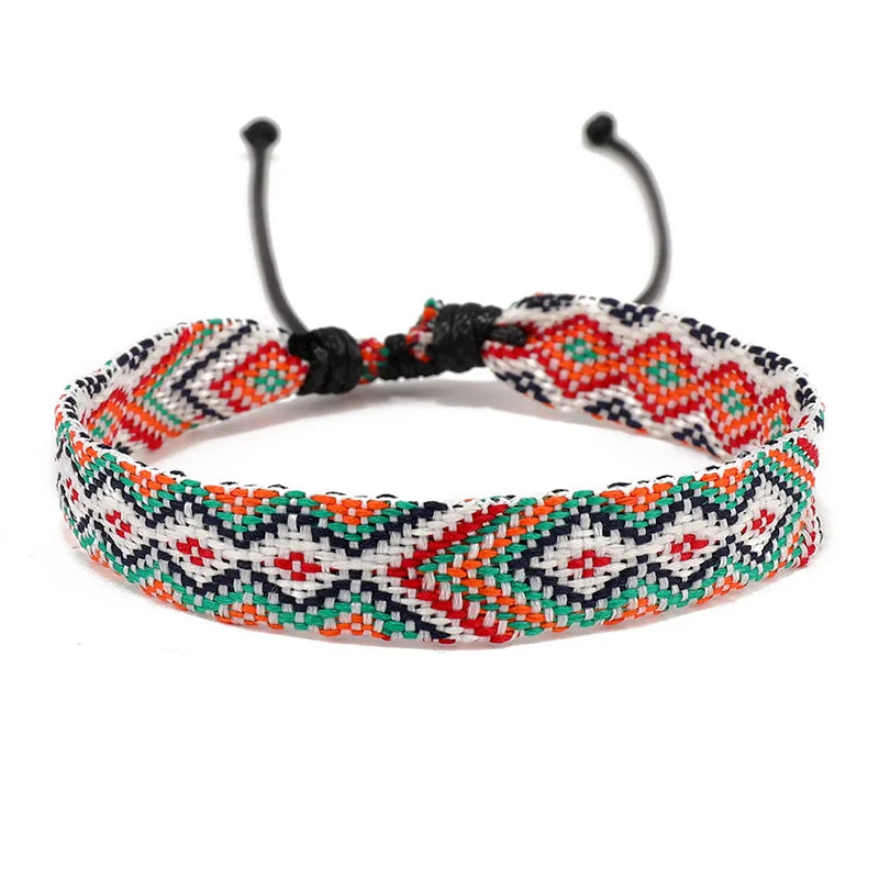Lot de 8 Bracelets Brésiliens à Motifs Géométriques